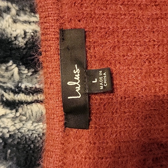 Sweater - Picture 2 of 3